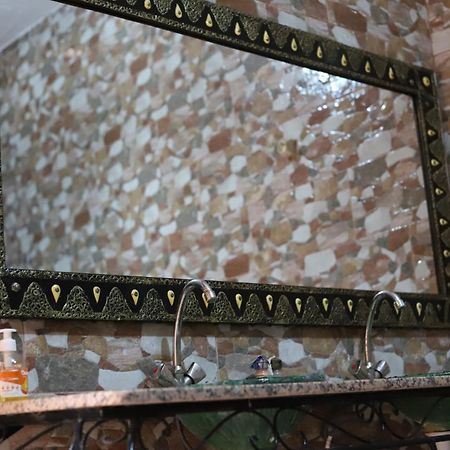 Dar Ilyana Otel Ait Tiourhza Dış mekan fotoğraf