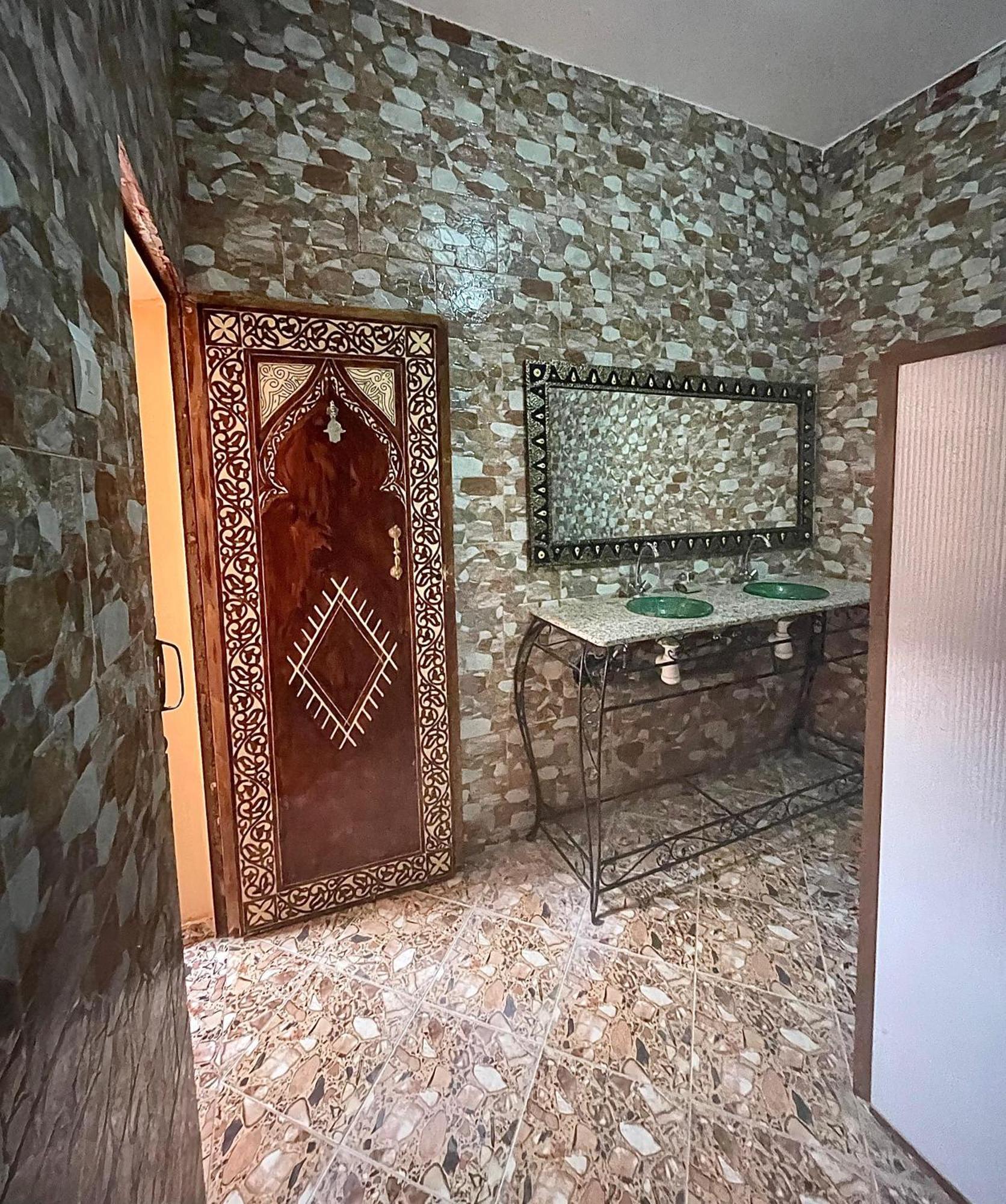 Dar Ilyana Otel Ait Tiourhza Dış mekan fotoğraf
